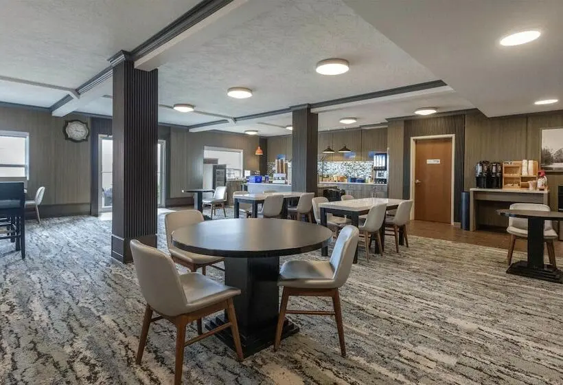 ホテル Best Western Dawson Creek