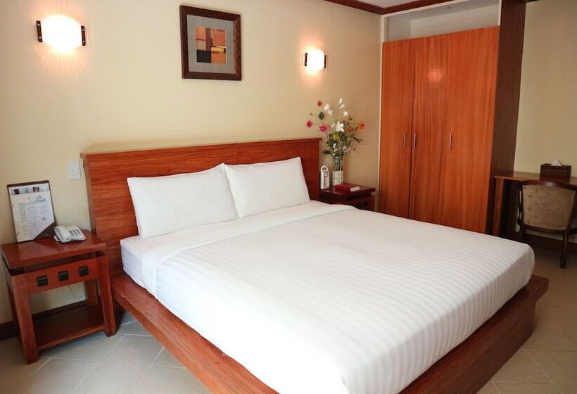 Hotel Boracay Beach Club