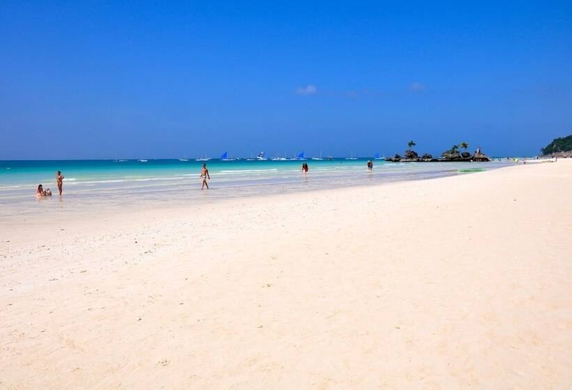 Hotel Boracay Beach Club