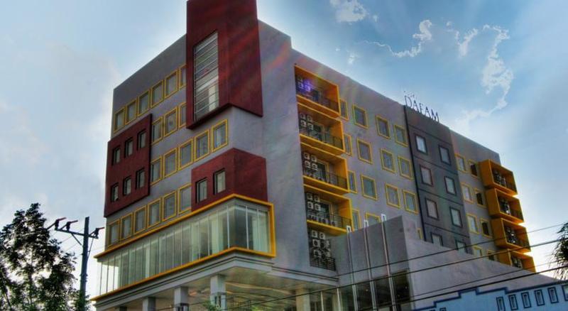 בית מלון כפרי Dafam Pekalongan