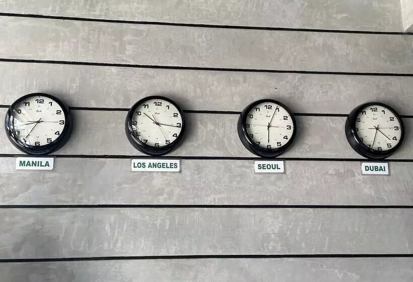 Dg Budget Hotel Salem