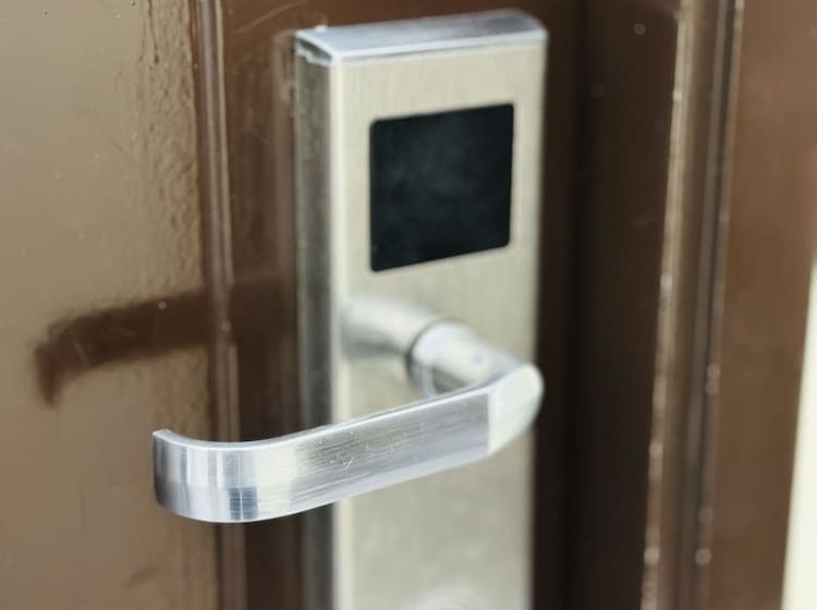 Dg Budget Hotel Salem