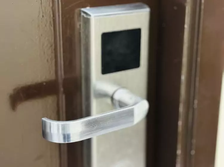 Dg Budget Hotel Salem