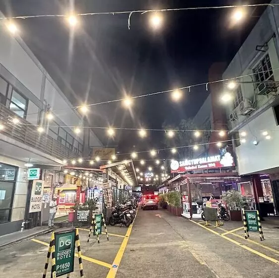 Dg Budget Hotel Salem