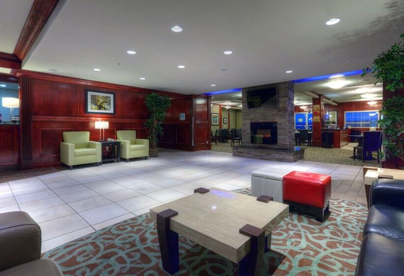 فندق Holiday Inn Express And Suites Dawson Creek, An Ihg