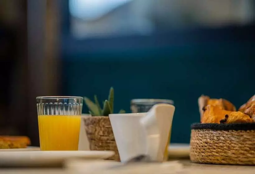 هتل Hôtel Bristol Union Intra Muros