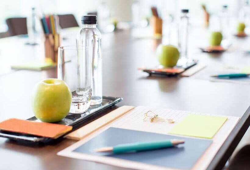 هتل Ibis Styles Kuala Lumpur Fraser Business Park