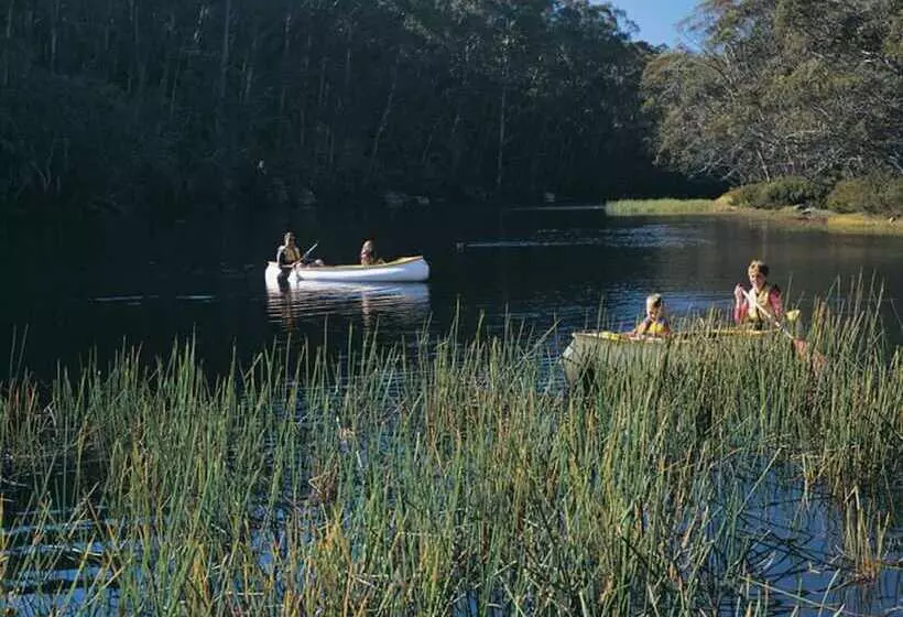 בית מלון כפרי Lancemore Milawa