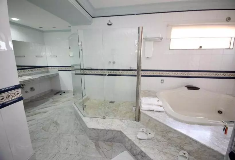 Отель Mavil Plaza