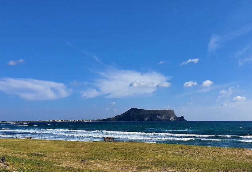 בית מלון כפרי Phoenix Island