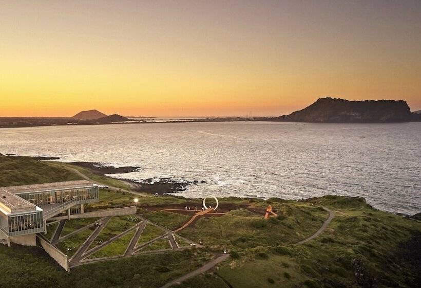 בית מלון כפרי Phoenix Island