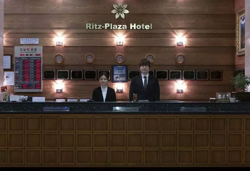 Hotel Ritz Plaza