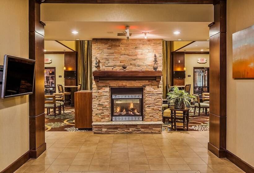 هتل Staybridge Suites Bismarck, An Ihg