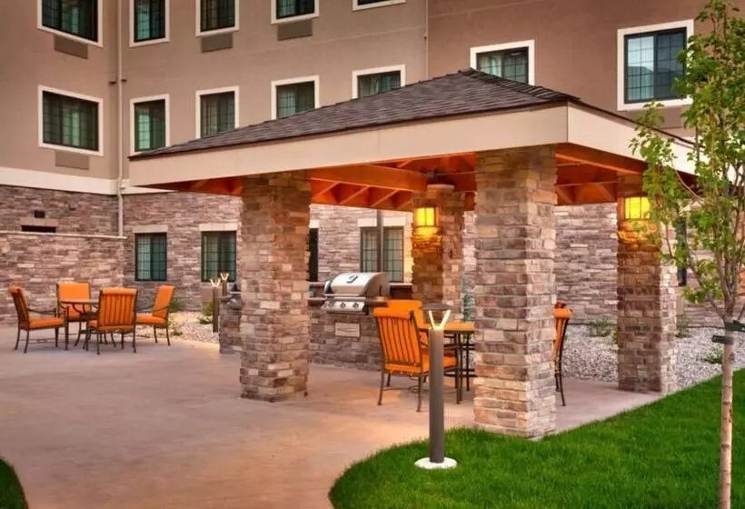 فندق Staybridge Suites Bismarck, An Ihg