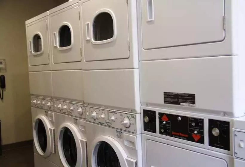 فندق Staybridge Suites Bismarck, An Ihg