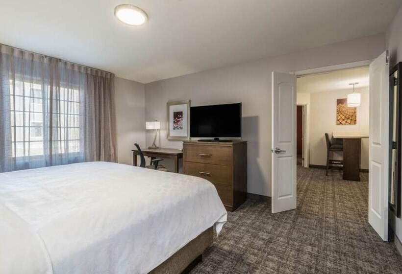 هتل Staybridge Suites Bismarck, An Ihg