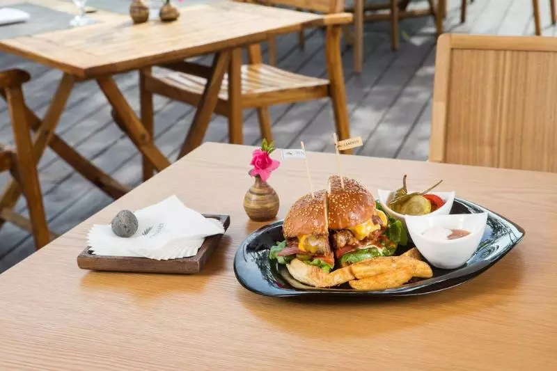 호텔 The Seaes & Resort