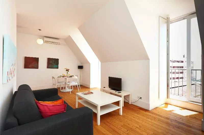 Hello Lisbon Conde Barão Apartments