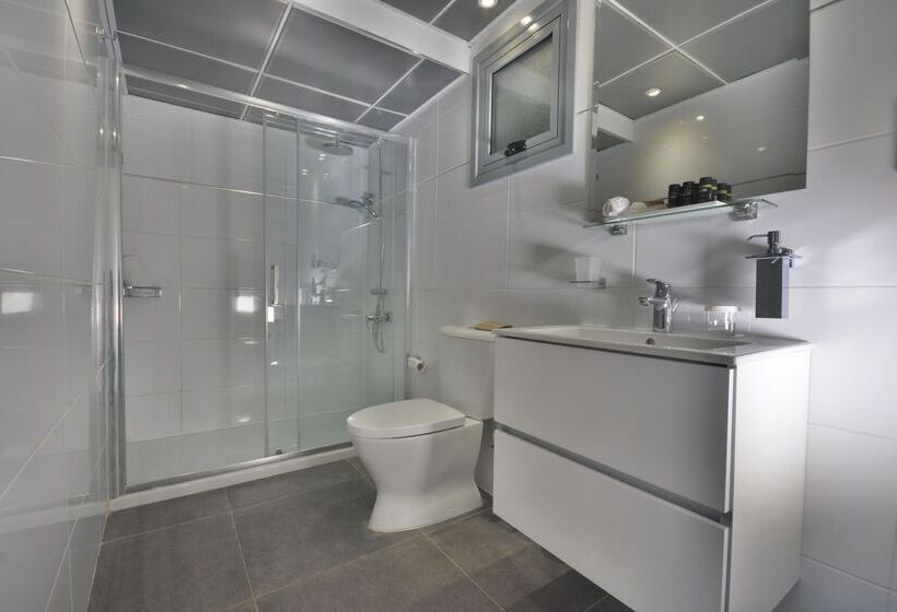 St George Beach Hotel & Spa Resort