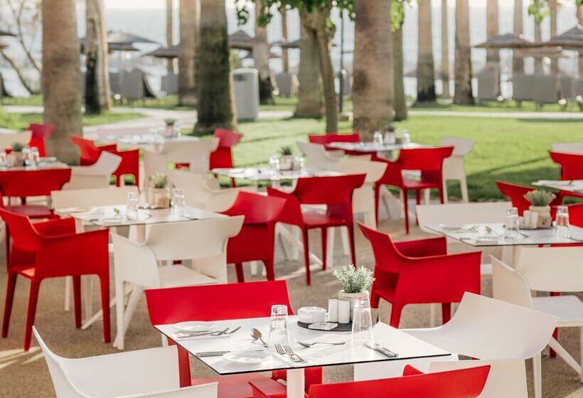 St George Beach Hotel & Spa Resort