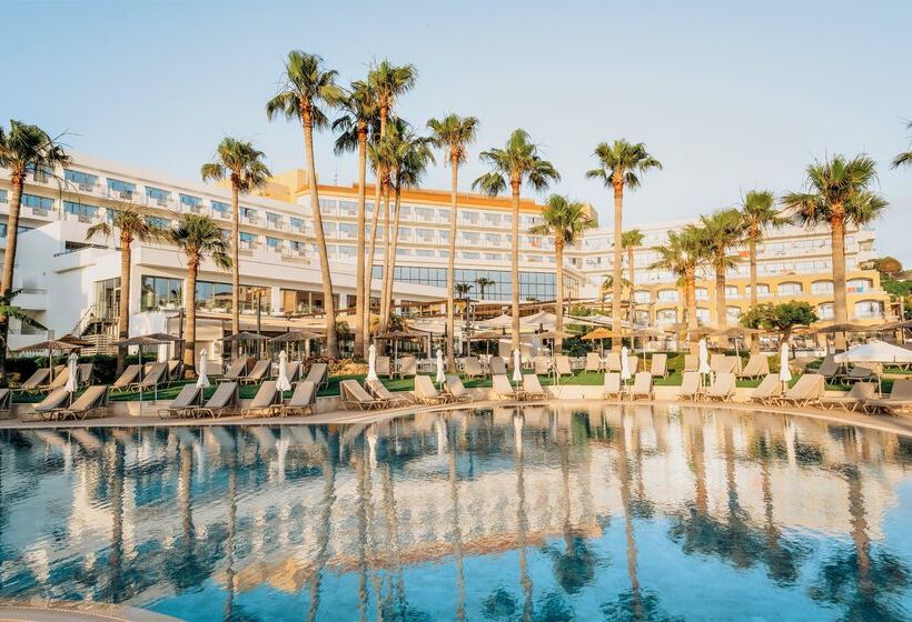 St George Beach Hotel & Spa Resort