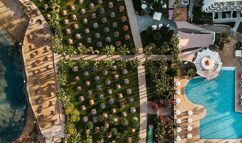 St George Beach Hotel & Spa Resort