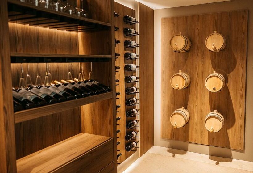 St George Beach Hotel & Spa Resort