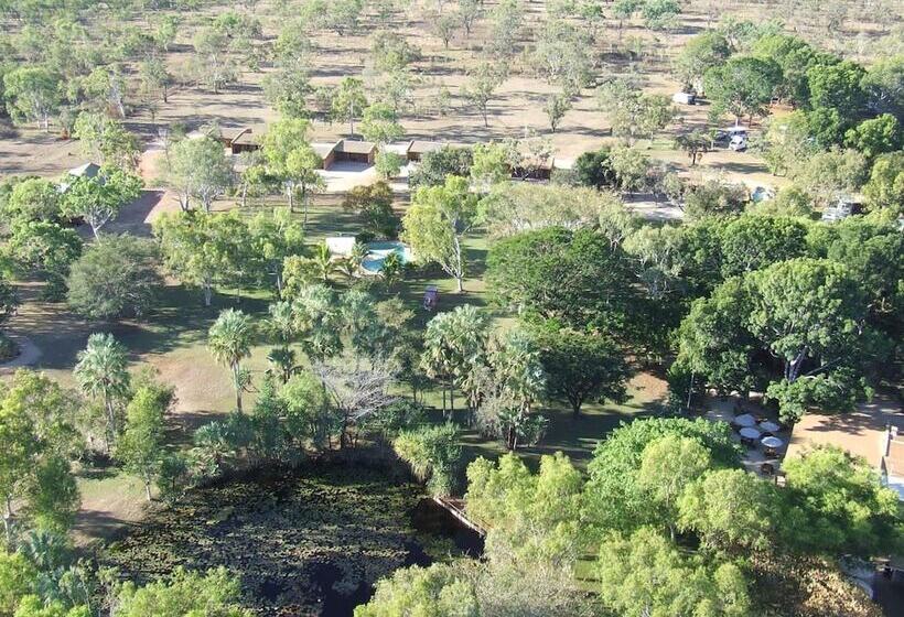 Territory Manor Motel & Caravan Park