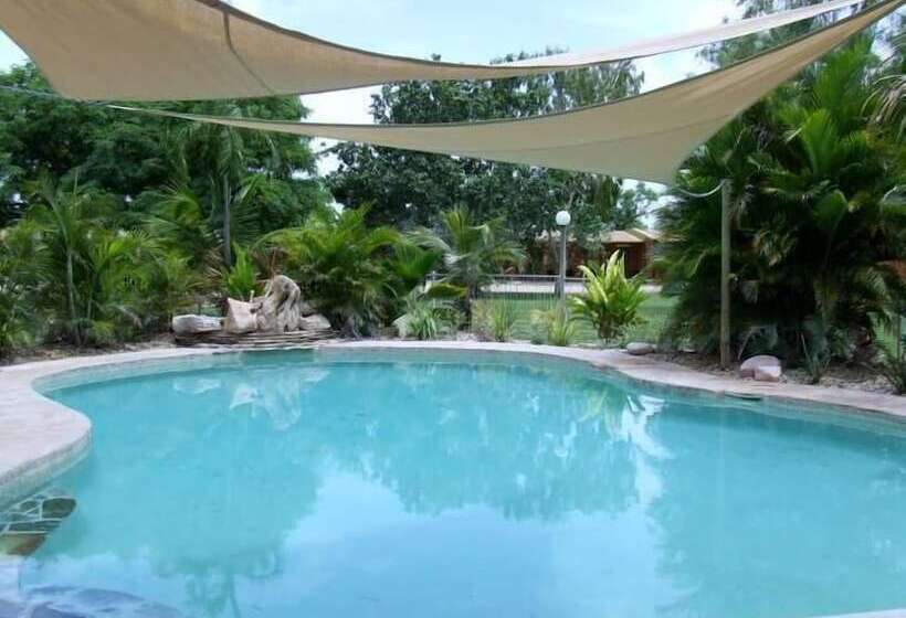 Territory Manor Motel & Caravan Park