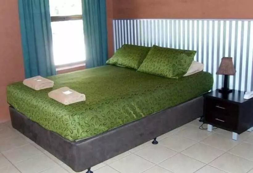 Territory Manor Motel & Caravan Park