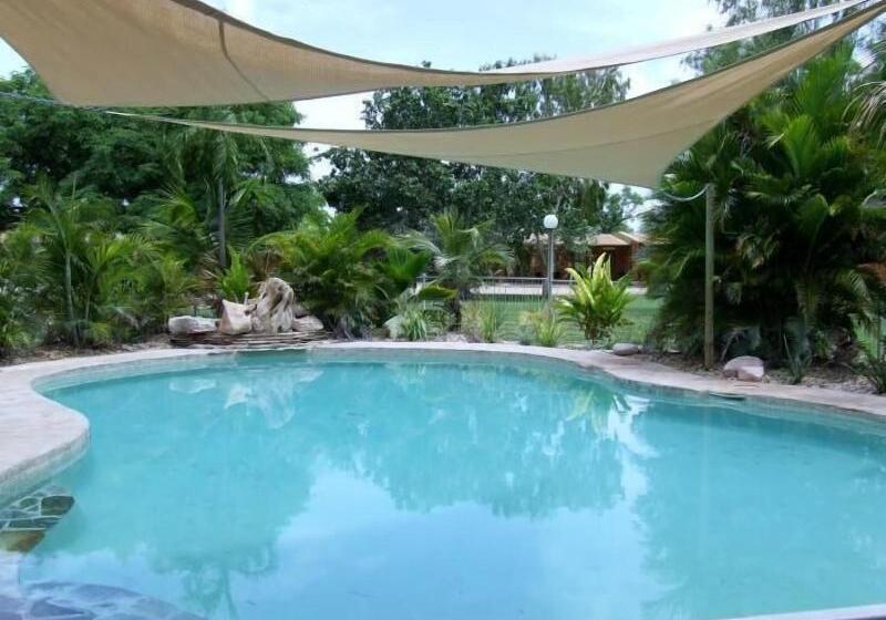 Territory Manor Motel & Caravan Park