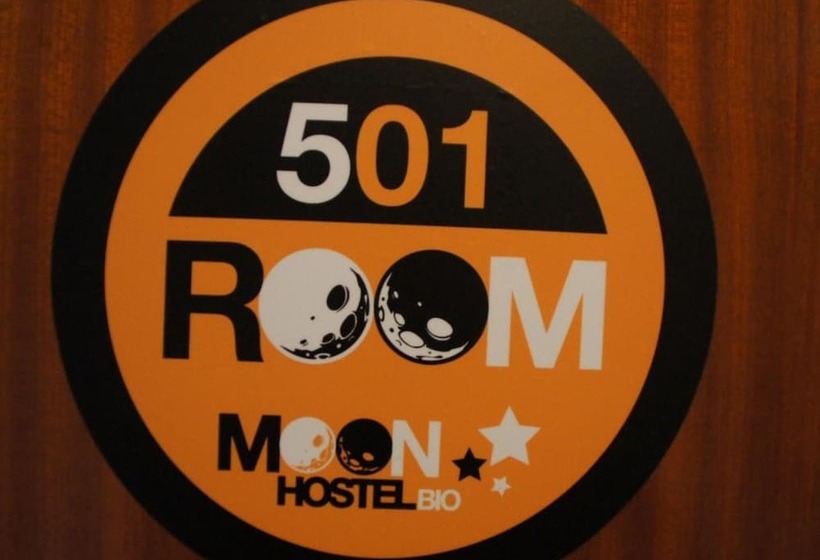 Moon Hostel Bio