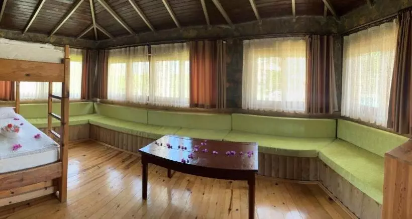 هتل Bahaus Resort