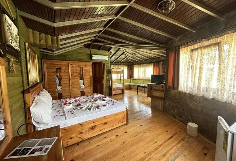 בית מלון כפרי Bahaus Resort