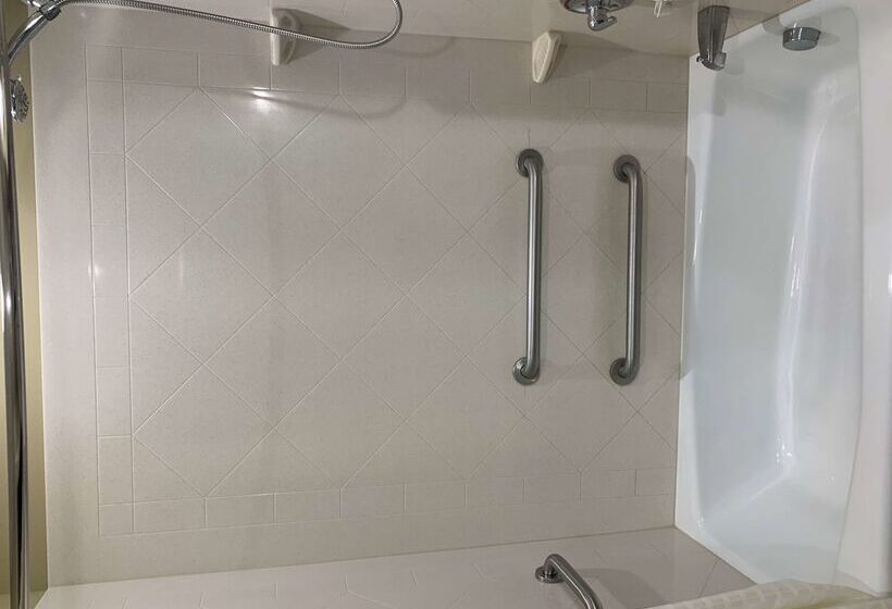 Отель Best Western Plus Chalmette