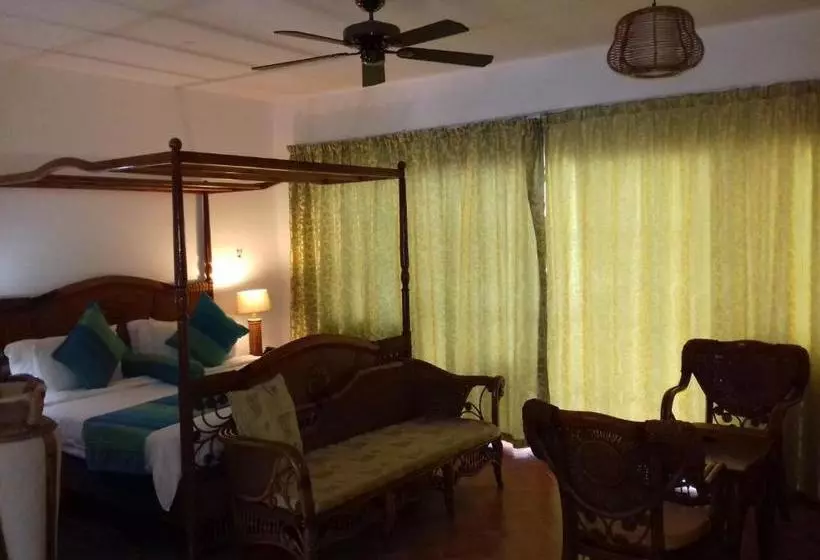 هتل Chateau Sans Souci