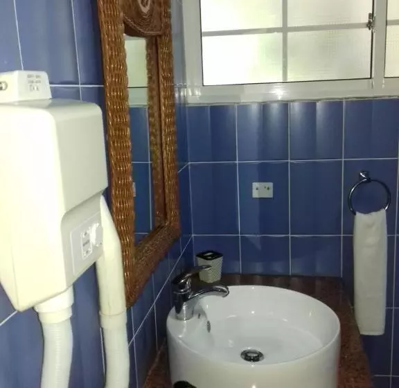 هتل Chateau Sans Souci