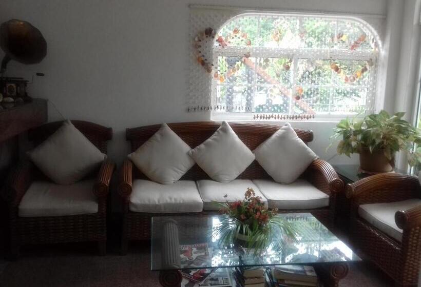 ホテル Chateau Sans Souci