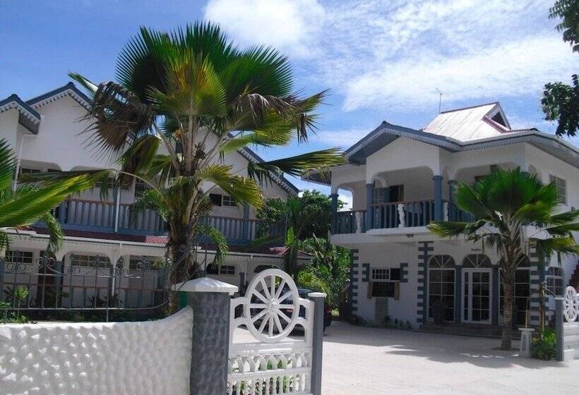 ホテル Chateau Sans Souci