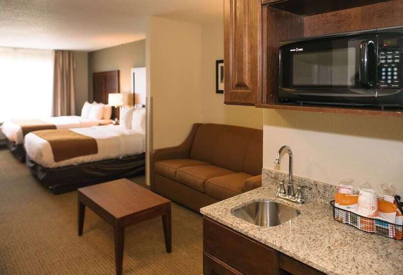 בית מלון כפרי Comfort Inn & Suites