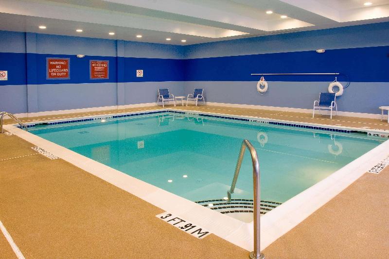 فندق Doubletree By Hilton Raleigh Cary