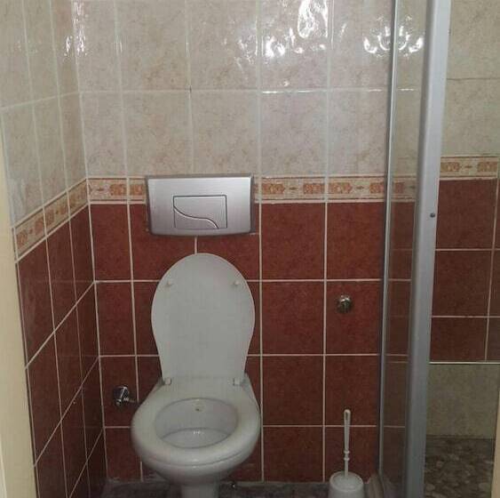 Отель George Dragon Beach