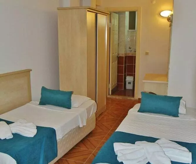 Отель George Dragon Beach