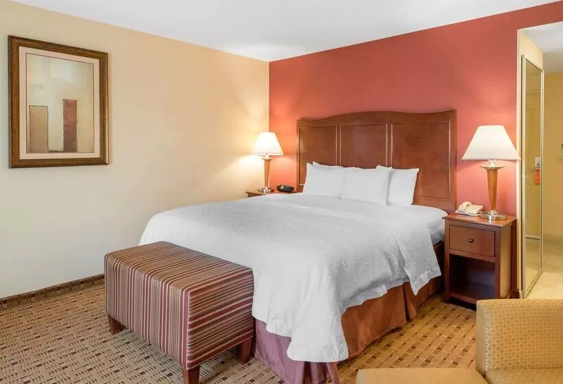 호텔 Hampton Inn & Suites Arcata