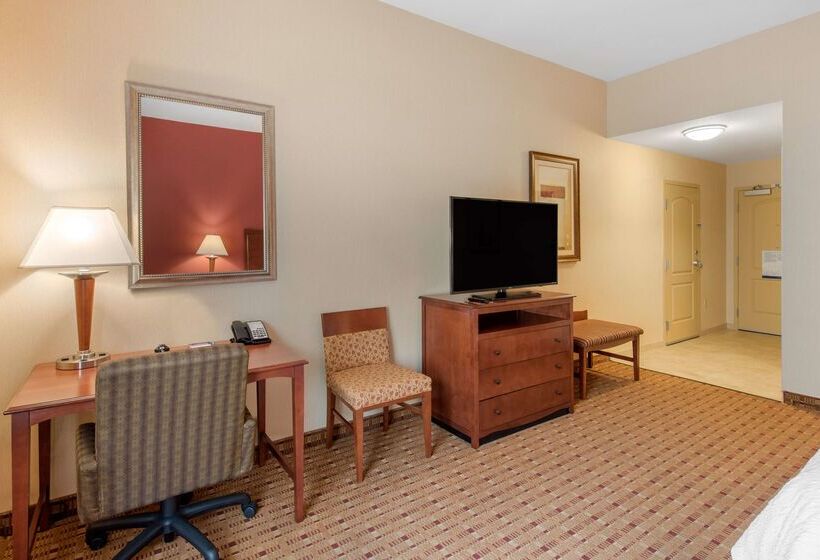 בית מלון כפרי Hampton Inn & Suites Arcata