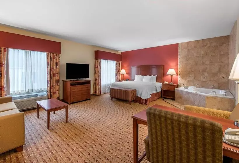 호텔 Hampton Inn & Suites Arcata