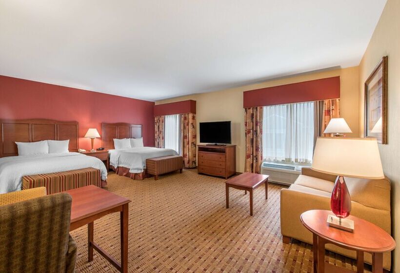 בית מלון כפרי Hampton Inn & Suites Arcata