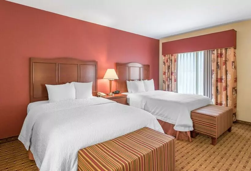 호텔 Hampton Inn & Suites Arcata