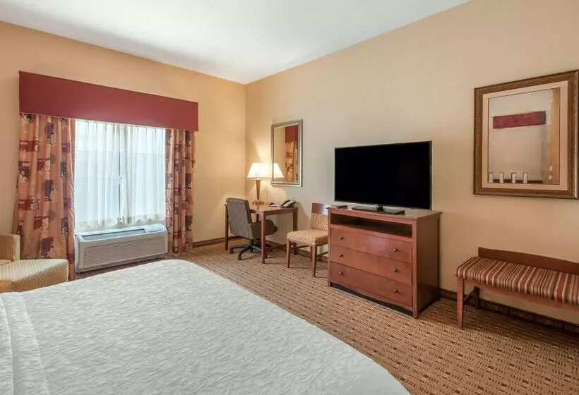 호텔 Hampton Inn & Suites Arcata