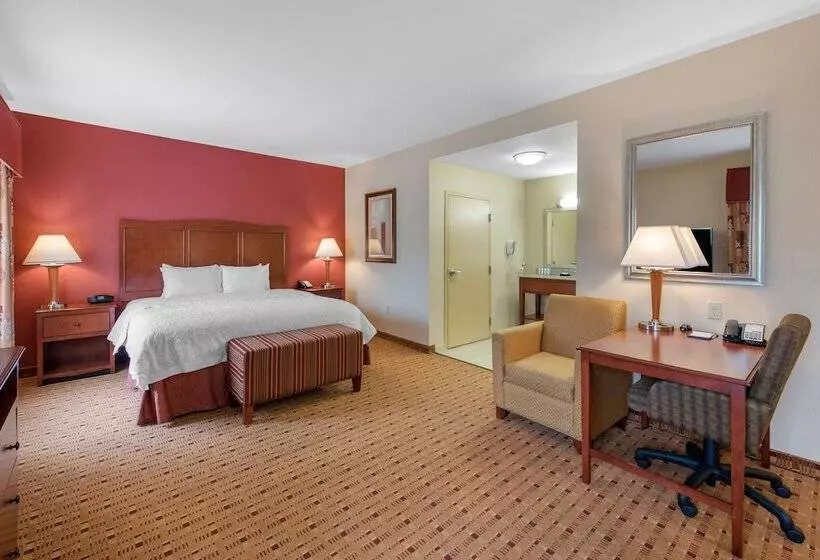 호텔 Hampton Inn & Suites Arcata